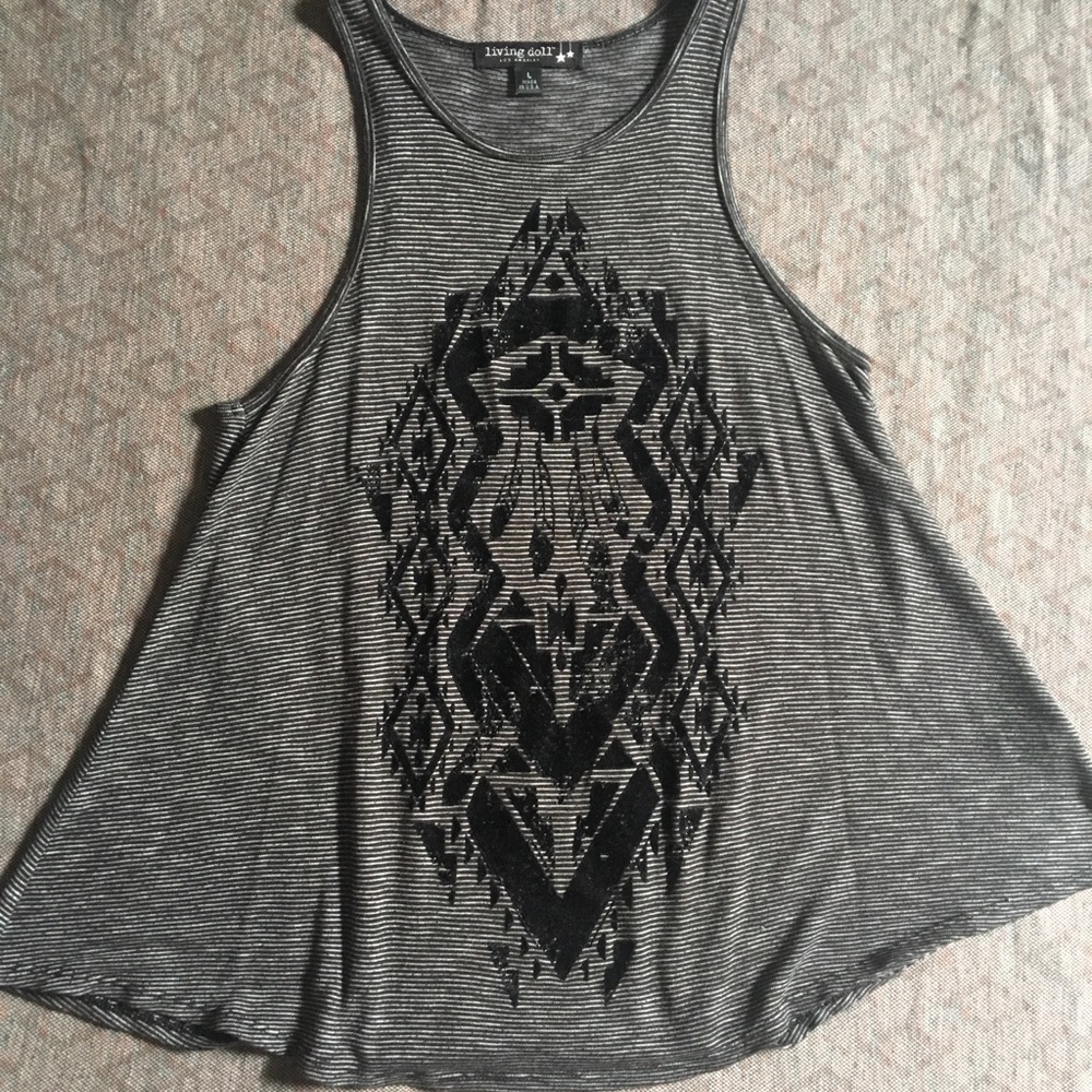 Striped geo tank